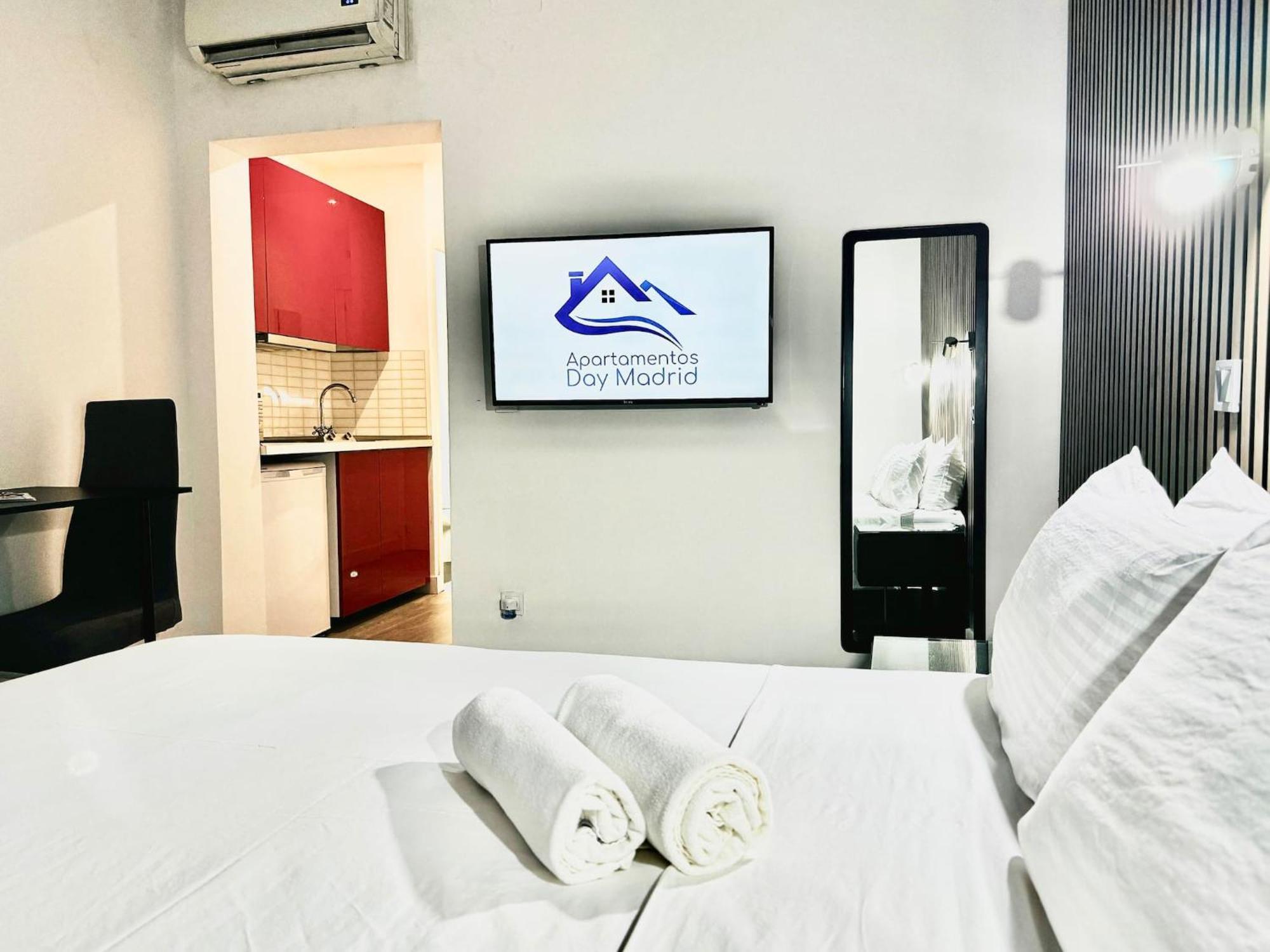 Apartamentos Day Madrid Callao Centro Gran Via Sol Malasana Exterior photo